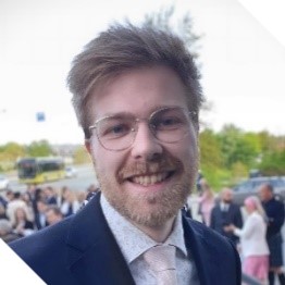 Kristoffer Skare